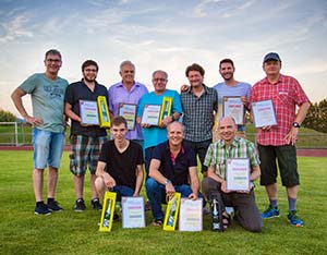 Markus Goller, Simon Schuhmacher, Wolfram Grau, Norbert Biedlingmaier, Markus Kolb, Tom Braunbart und Ralph Krämer (stehend v.l.) Maximilian Hüsler, Reiner Räpple und Stephan Bräuer (sitzend v.l.) Foto: Gerkewitz